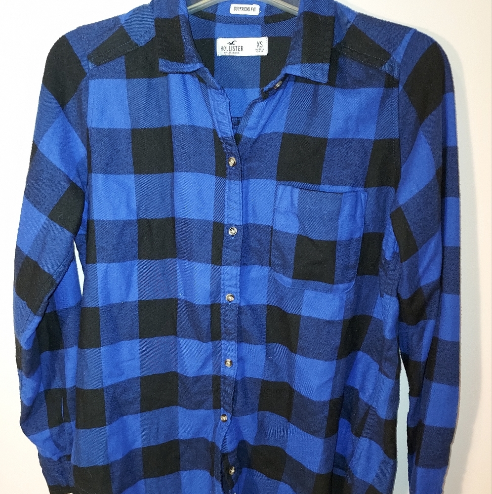 Hollister Boyfriend Fit Flannel Blue & Black Plaid button down XS Cozy Outdoor